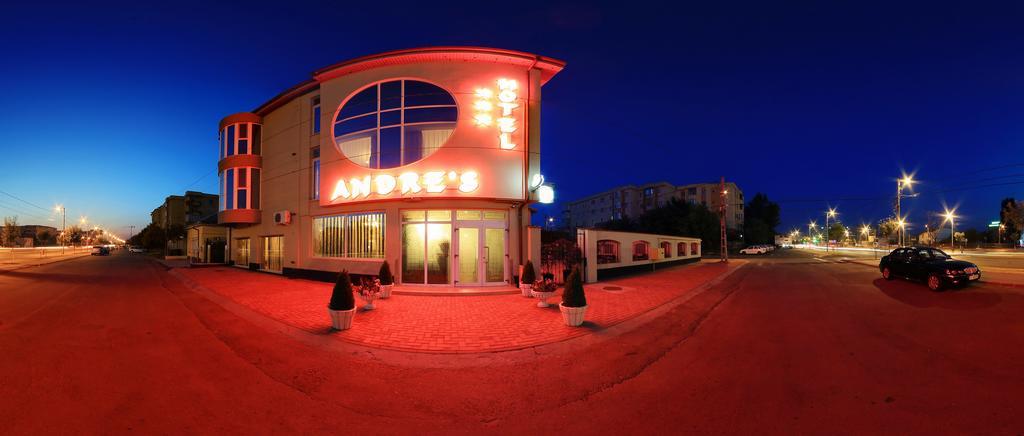 Hotel Andre'S Крайова Экстерьер фото